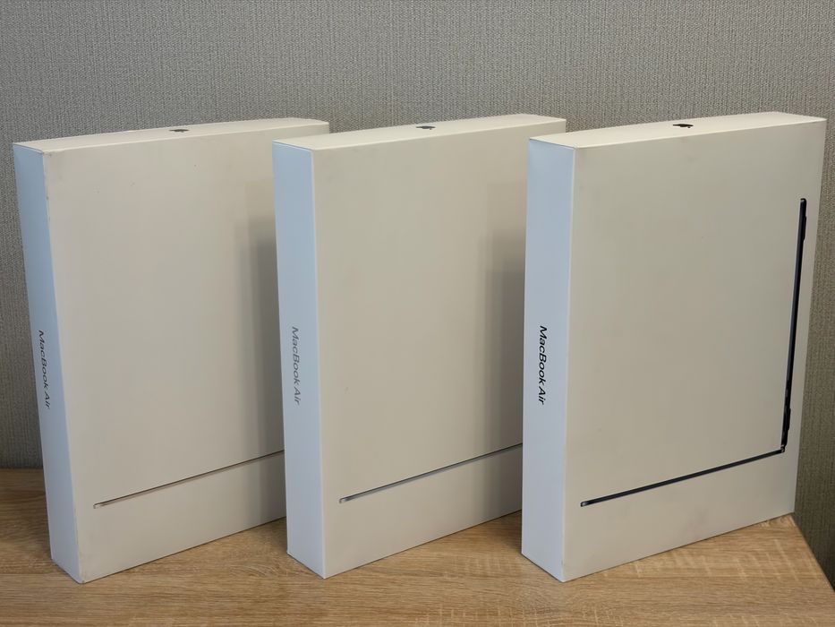 Apple MacBook Air M5 13,6 10CPU/8GPU/16GB/512GB Midnight (MDHE4) NEW