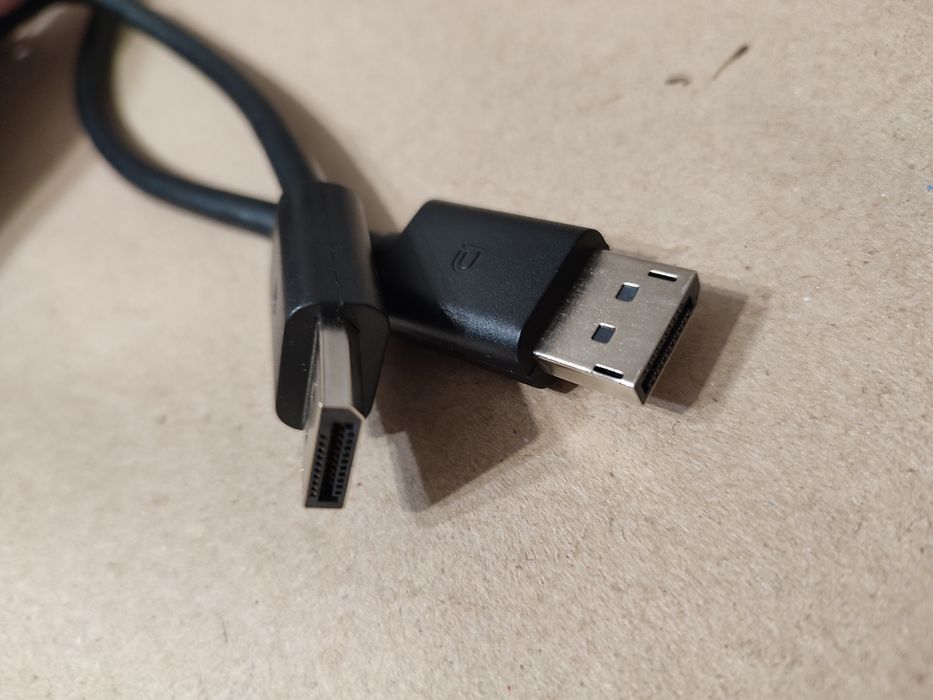 DisplayPort - DisplayPort (DP — DP)