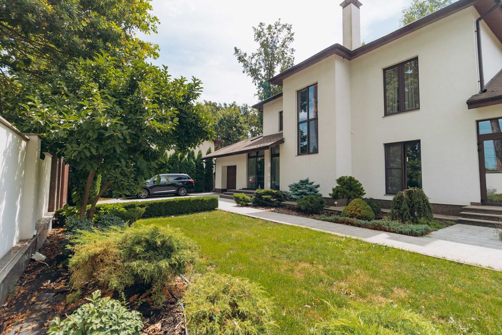 Якісний великий Будинок з ремонтом та технікою в ЦЕНТРІ Бучі 10 соток.