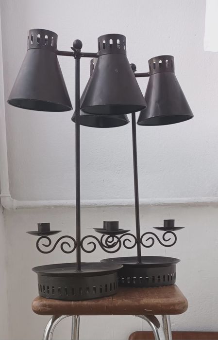2 candelabros vintage metal envelhecido regulável em altura