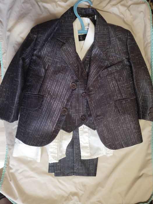 Нарядный костюмчик для мальчика