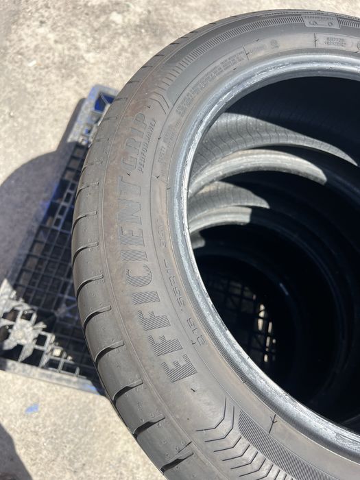 215/55r17 Goodyear Efficient grip performance шини літні комплект