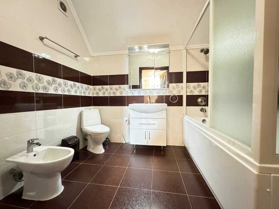 Продається Просторий Будинок з ремонтом, меблями