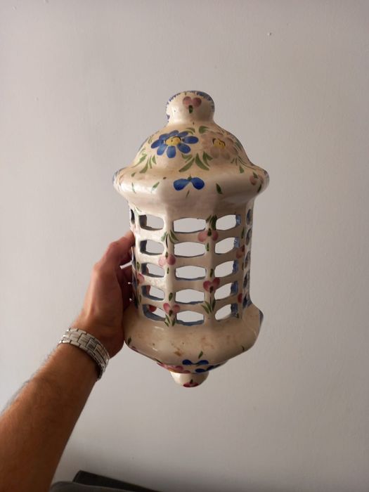 Candeeiro de rua em cerâmica