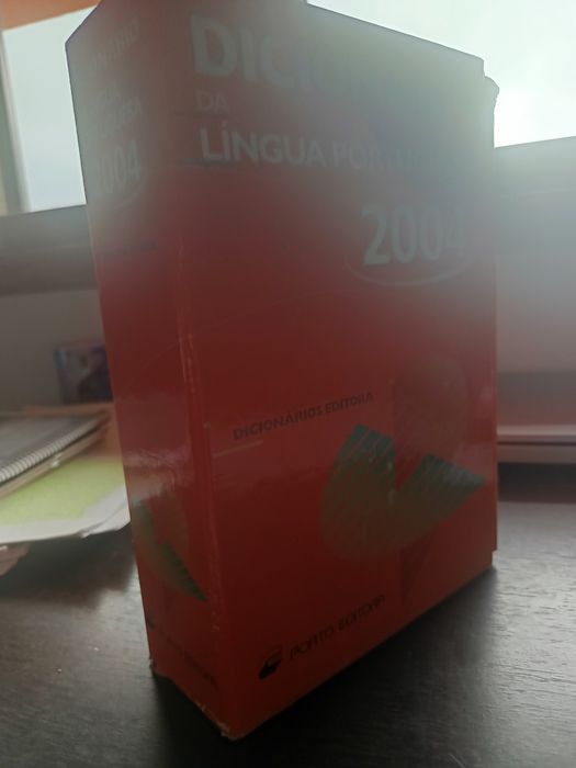 Dicionário da Língua Portuguesa 2004
