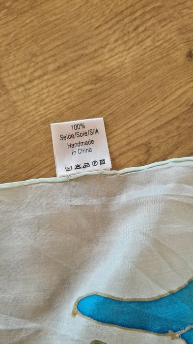 Chusta Apaszka Gawroszka Szal Poszetka. 100% Jedwab Silk. Kwadratowa.