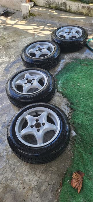 Conjunto de peneus e jantes opel corsa b