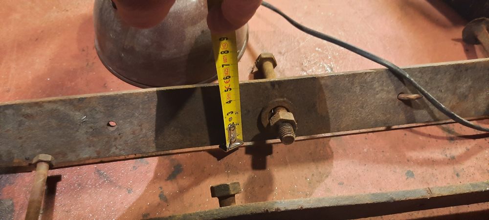 Zawiasy kute z grubej stali