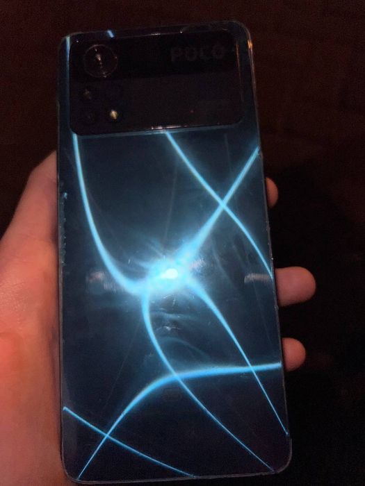 Продам поко x4 pro