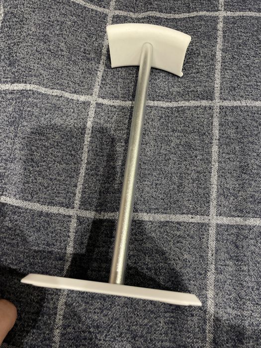 Uchwyt na słuchawki , stojak na sluchawki bialy