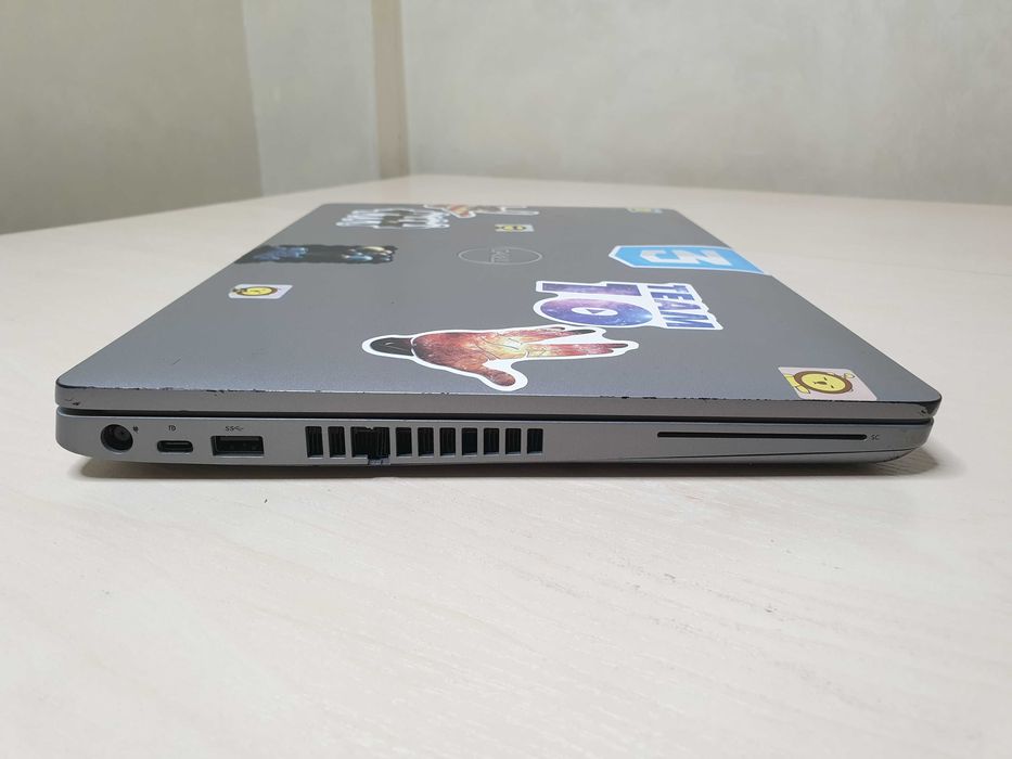 Потужний ноутбук Dell / Intel Core i5-10310 /RAM 16 GB/SSD 512 GB NVMe