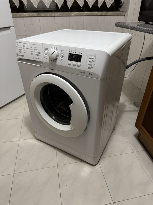 Máquina de lavar roupa Indesit IMA 762 MY TIME SPT 7kg 1200RPM