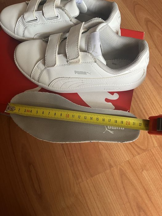 Кросівки дитячі puma, ідеальний стан