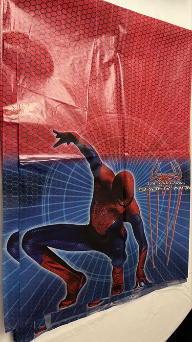 2 toalhas de festa Spider-Man — 2,30x1,25m cada, bom estado