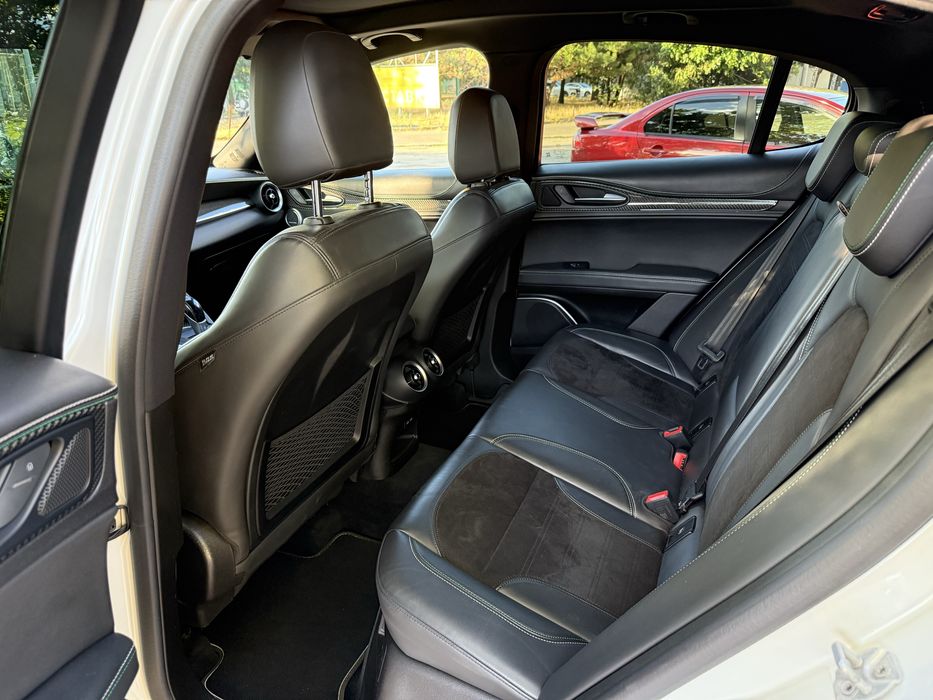 Продам Alfa-Romeo Stelvio quadrifoglio