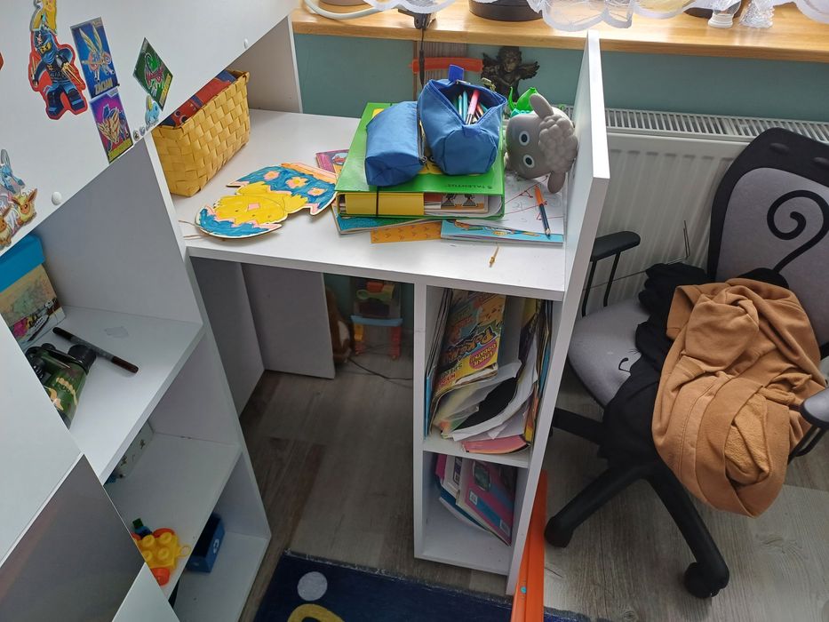 Meble z lożkiem dla chlopca