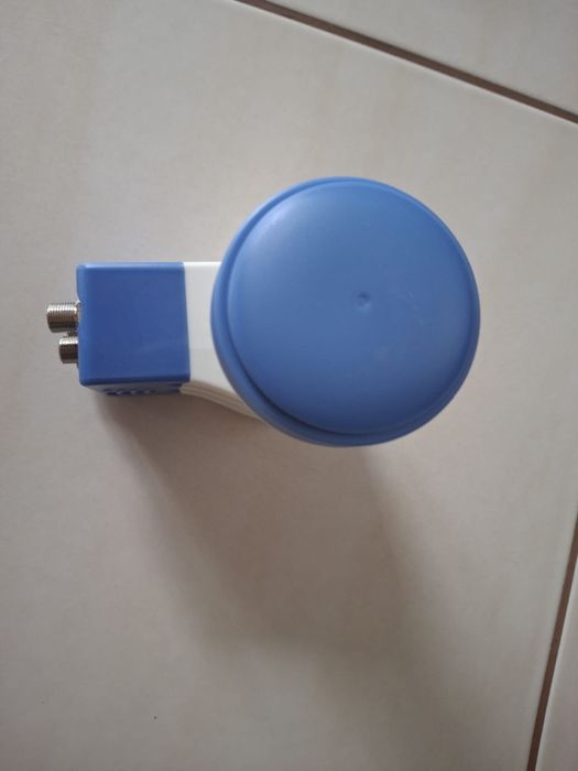 Konwerter Universal Quad LNBF CQD 4 0.1 dB COMSAT nowy