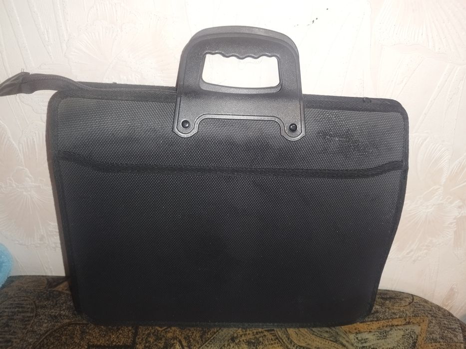 Продам папку для документів