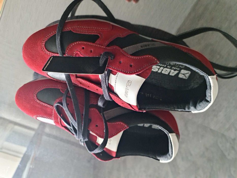 buty sportowe nowe