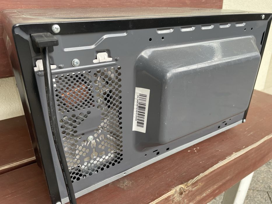 Мікрохвильова піч sharp