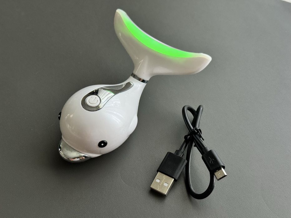 Масажер для обличчя. LED + вібро