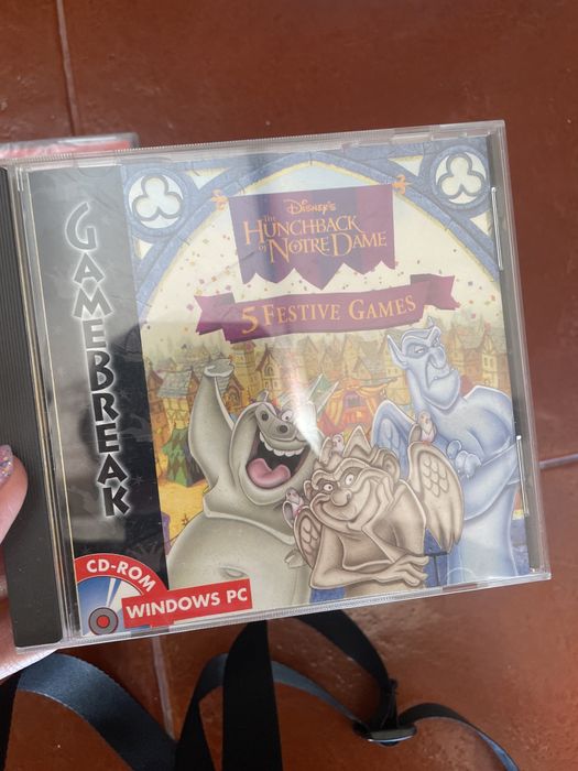 Jogo PC CD-ROM - O Corcunda de Notre Dame: 5 Festive Games (Disney GameBreak)