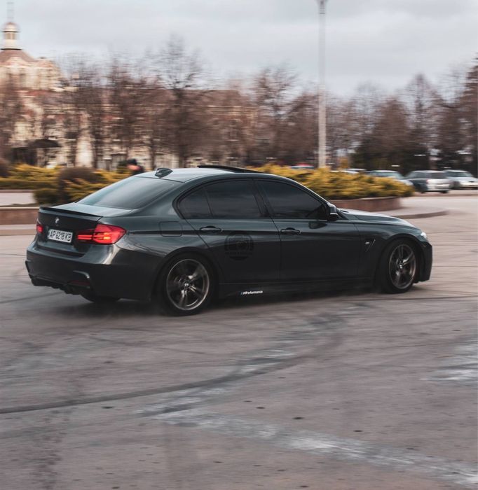 Продам BMW F30 328i x-drive