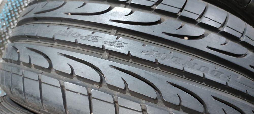 Pneus 215/45/16 semi novos