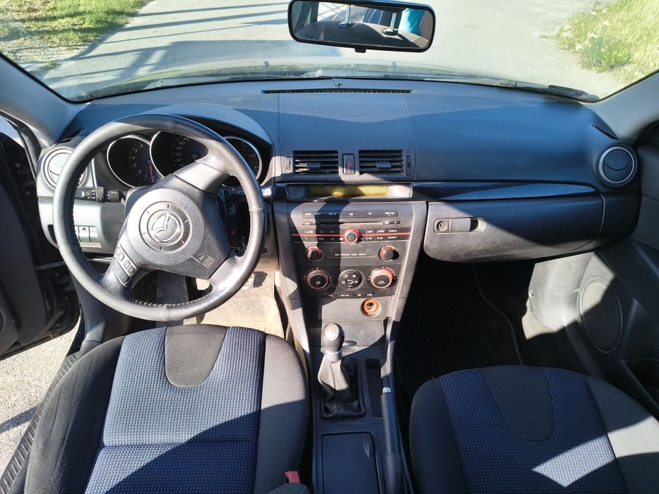 Ładną Mazda 3 1,6 B 2004r.