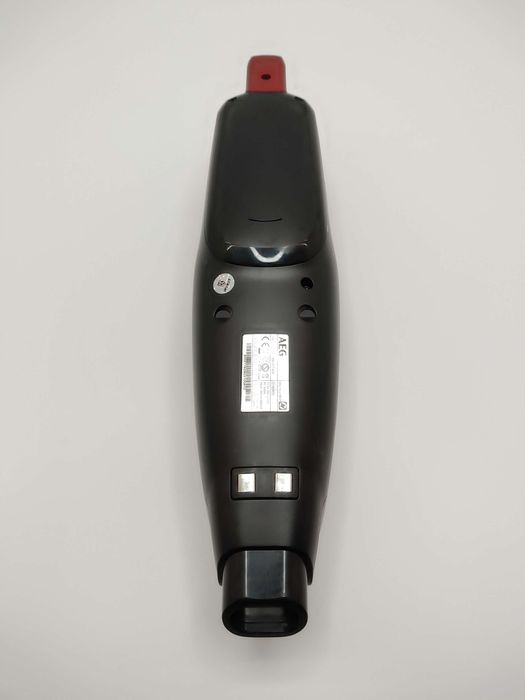 Odkurzacz pionowy AEG QX7-1ULTAN czerwony