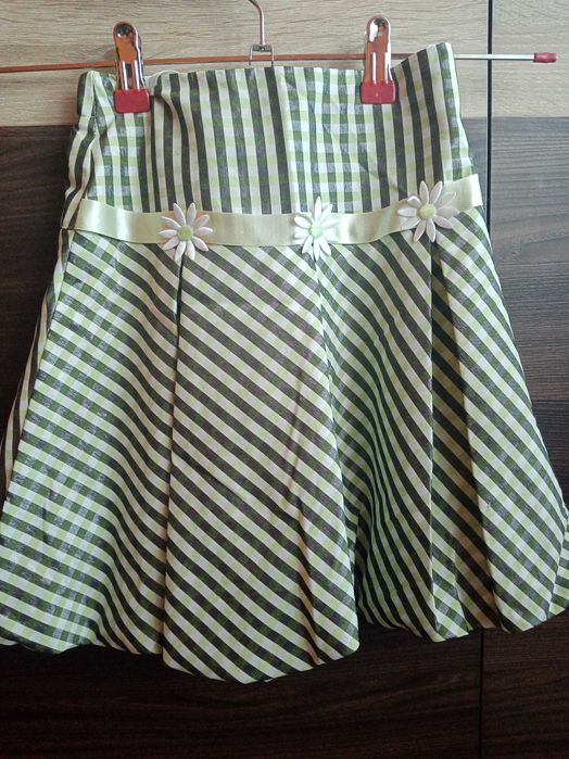 Spódniczka dziewczęca