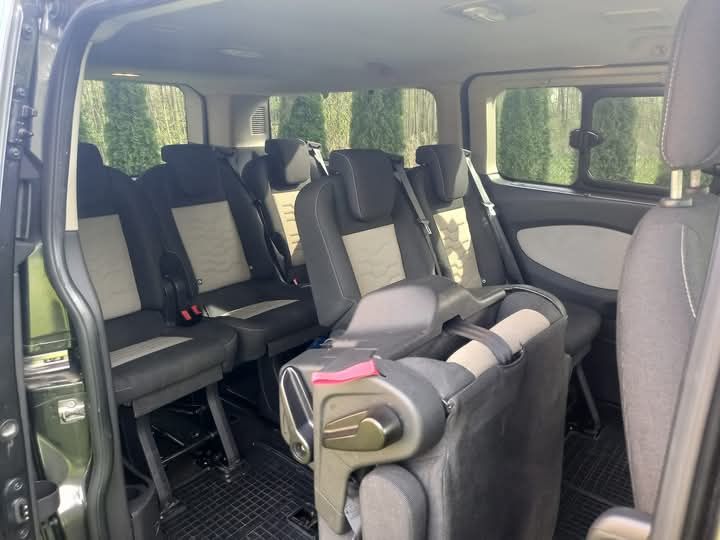 Bus 8-osobowy wynajmę