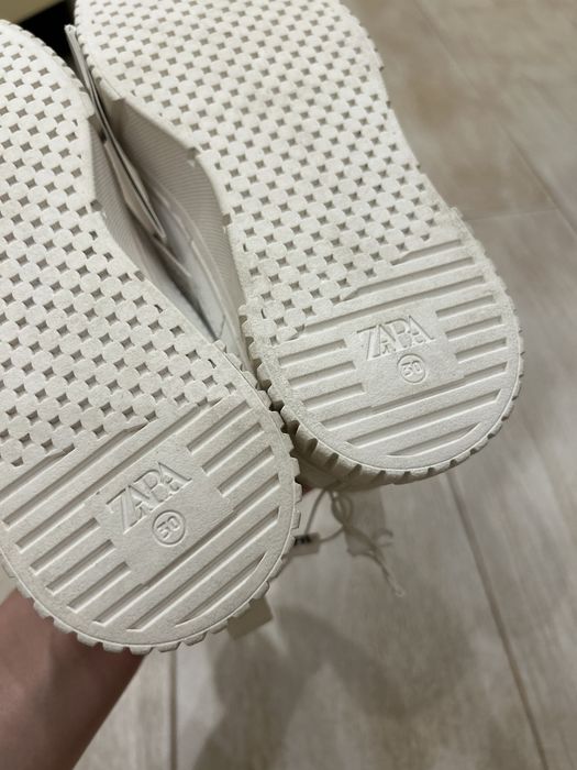 Хайтопи ,кроссовки для девочки Zara размер 30