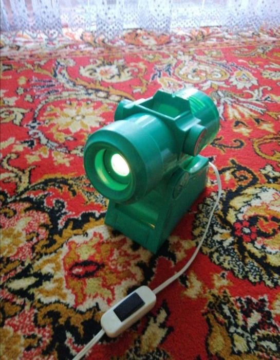 Проектор диафильмов