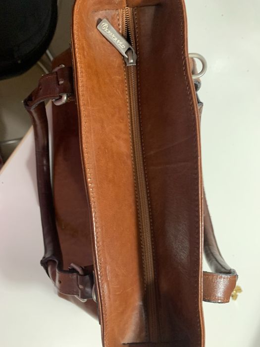 Mala castanha em pele ceancarel