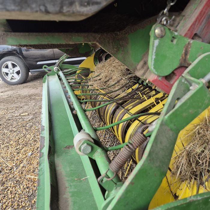 Prasa John deere  582