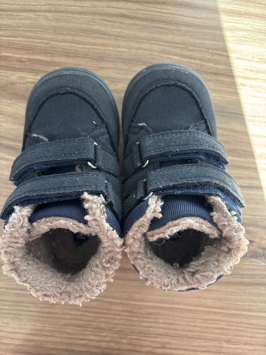 Buty zimowe chlopiece r 24 super stan