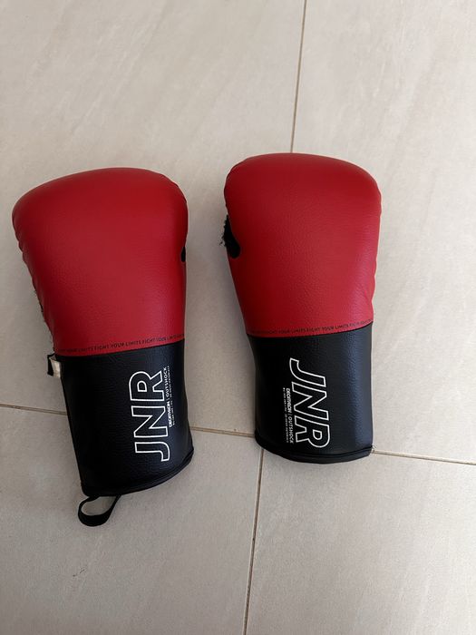 Rekawice bokserskie  Outshock BG-100 JNR marki Decathlon