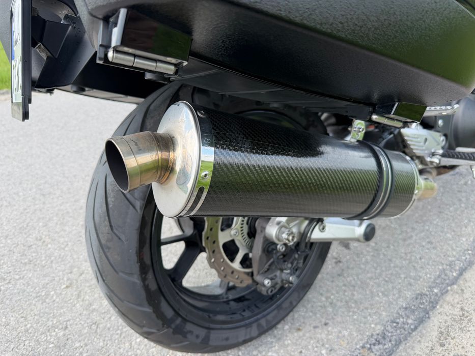 2012 Kawasaki GTR1400 jak nowy