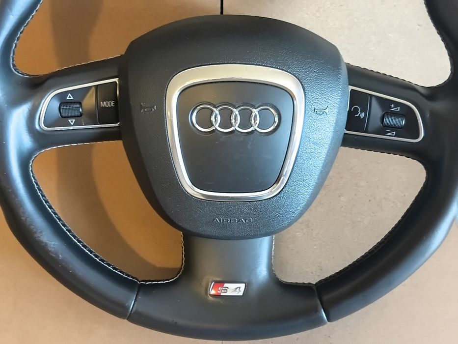 Volante  Audi S4