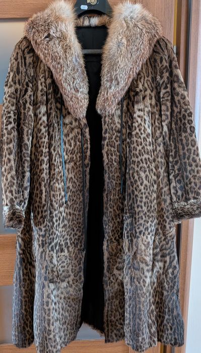 Naturalny płaszcz futrzany