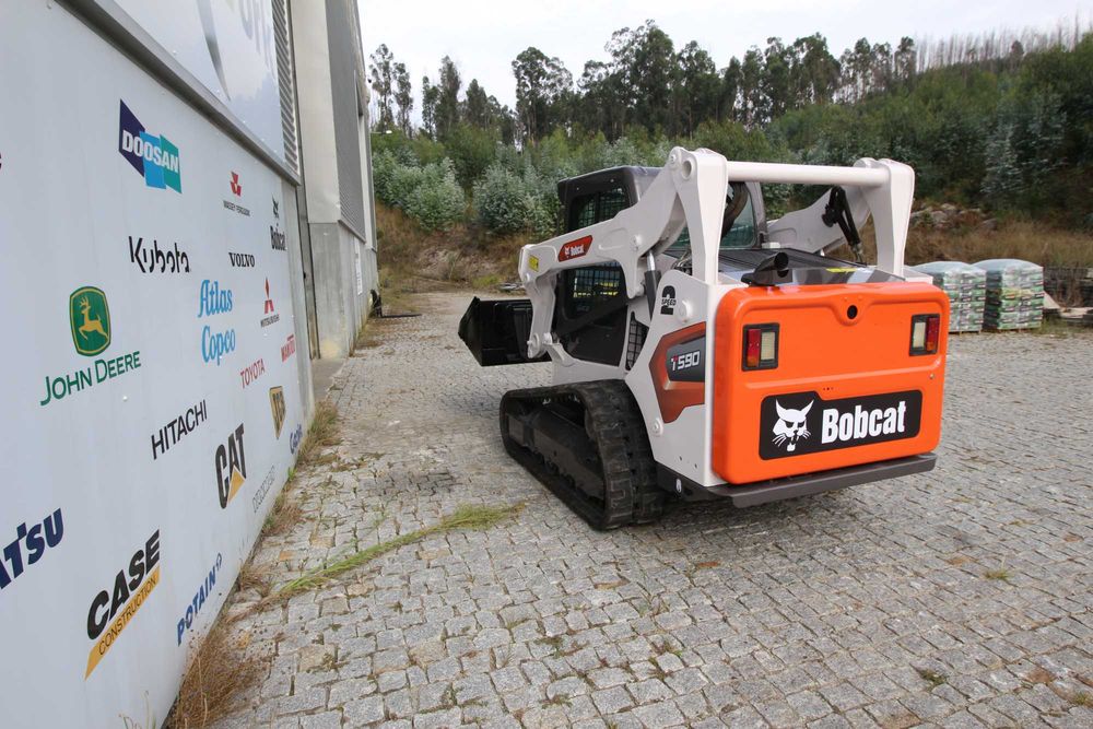 Mini Carregadora de rastos tração Bobcat T 590