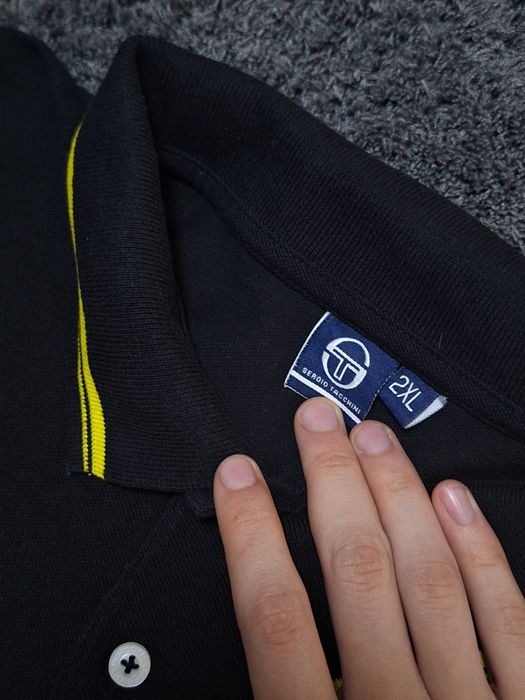 Черно желтое поло Sergio taccini