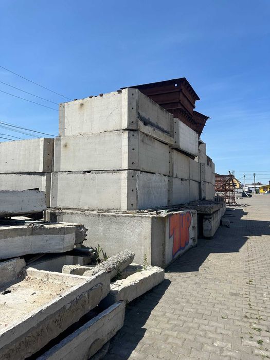 продам колони залізобетонні 60х40 та ригеля
