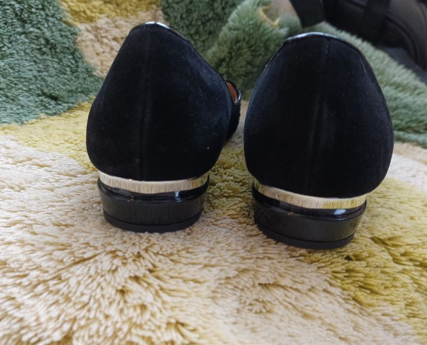 Продам женские туфли лодочки балетки Италия 40р 26 см