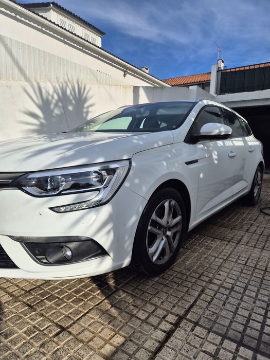 Renault Mégane Sport Tourer — fotografia 4