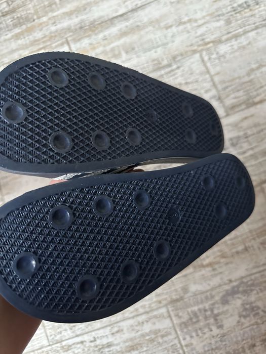 Шлепанці adidas р.40