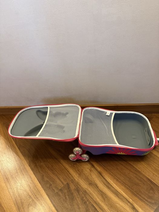 Валіза дитяча метелик 3D VGR