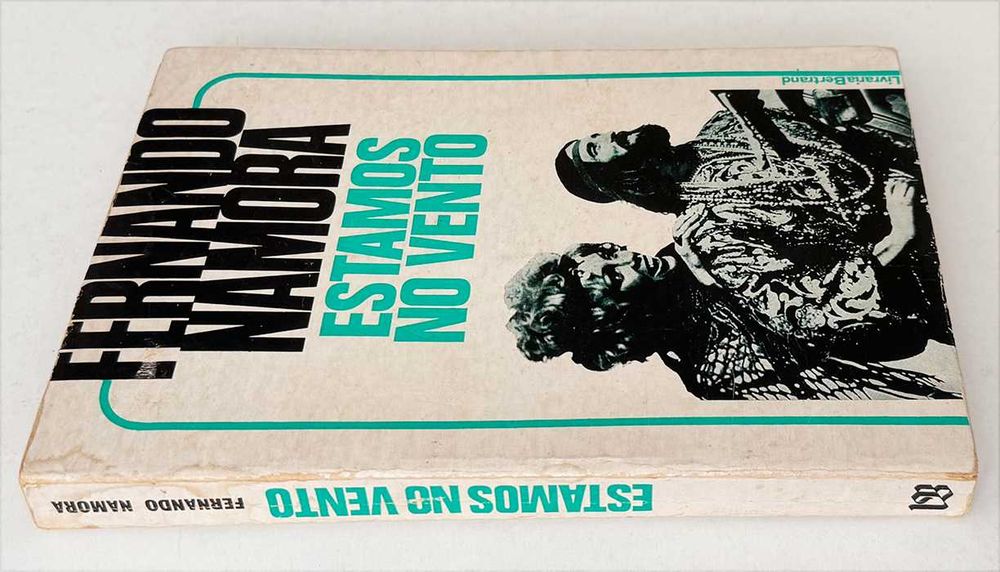 Fernando Namora, ESTAMOS NO VENTO. Livraria Bertrand, Lisboa, 1974. Em muito bom estado geral.