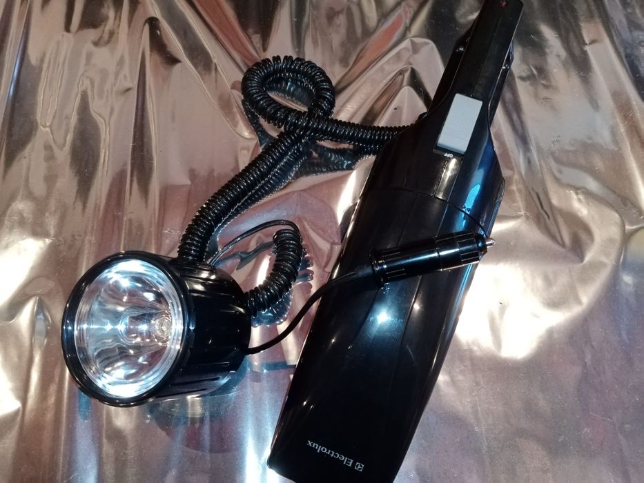 Aspirador Auto com Lanterna